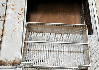 グリーストラップ清掃